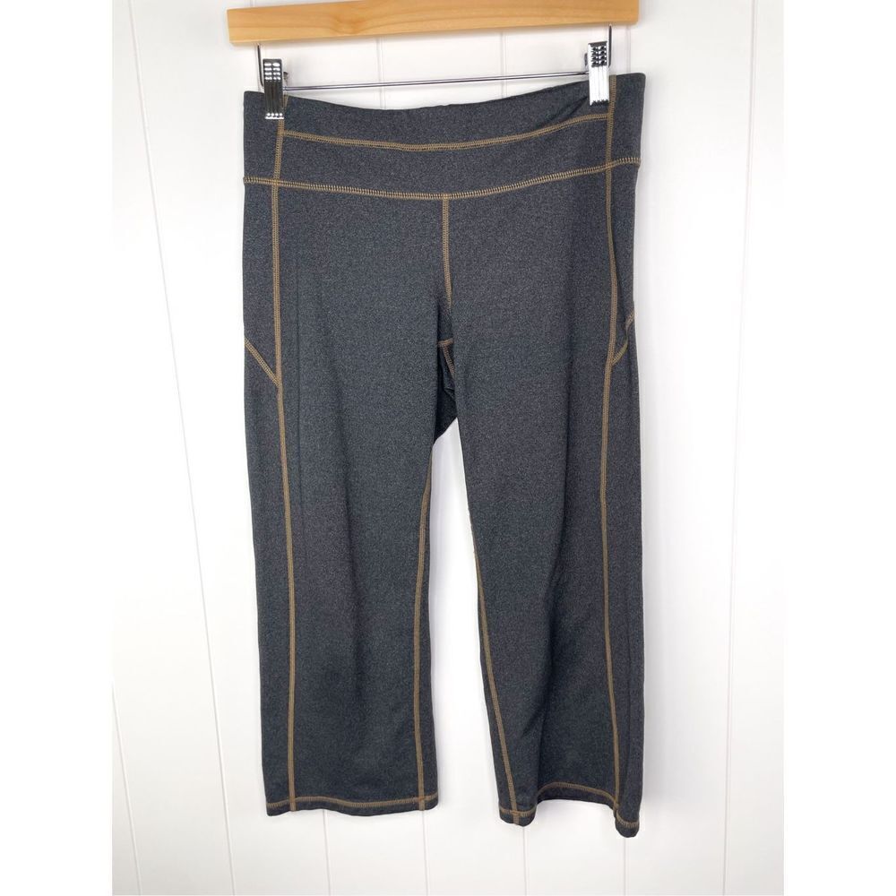 Athleta Power Kick Yoga Capris Leggings Size M